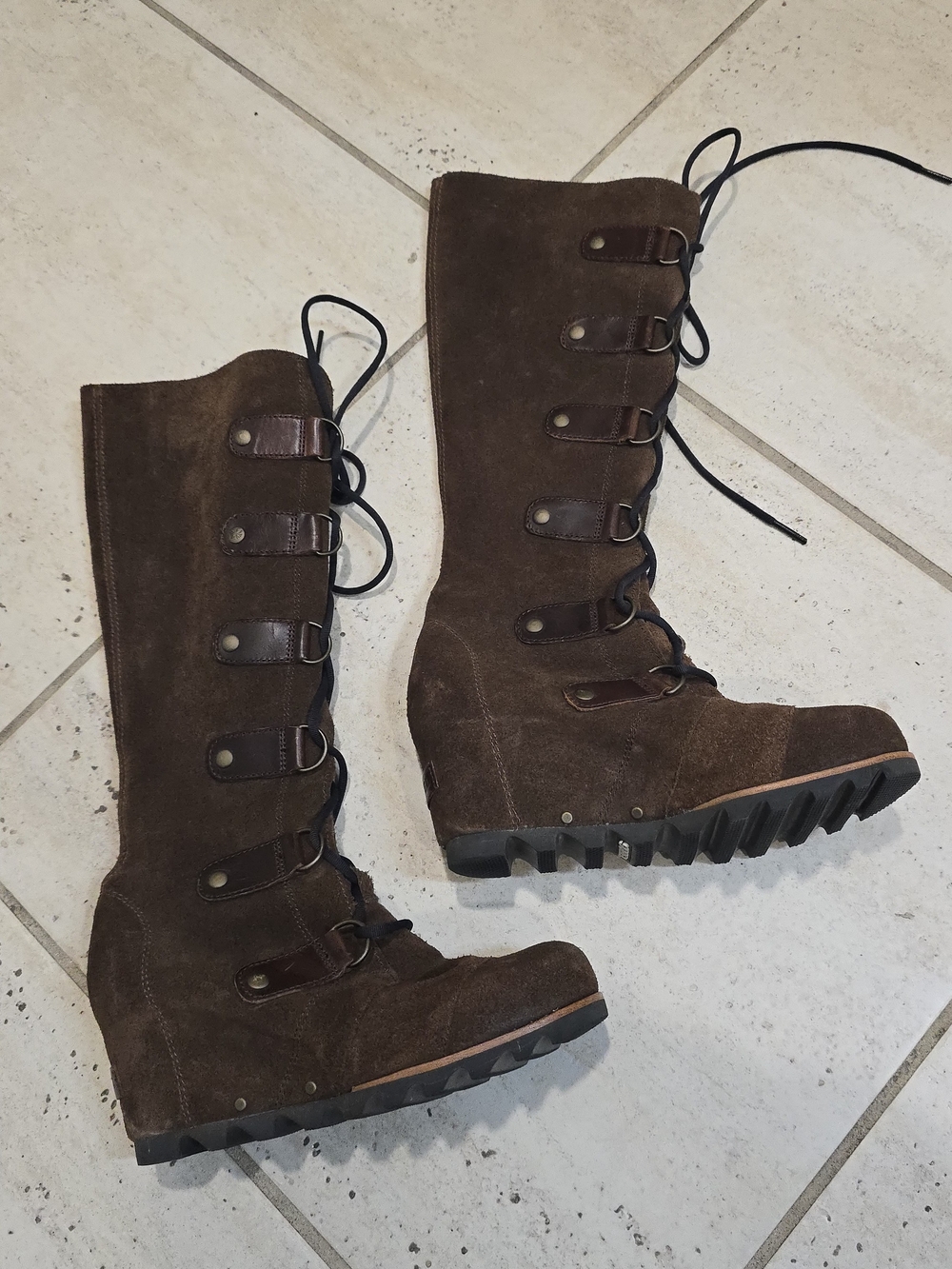 Sorel Wedge Suede Knee Boots Size 6
